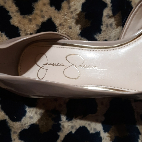 Jessica Simpson US7 nude heels - Picture 2 of 4
